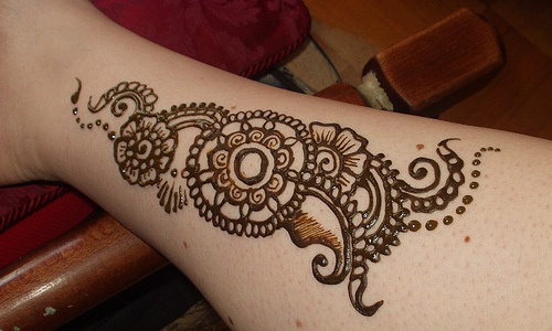 About Temporary  Henna  Tattoos  and Body Art